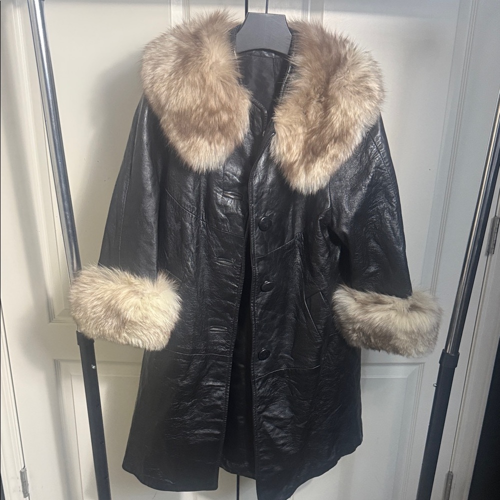 Vintage 1970’s Leather Car/Trench Coat w/ Fur Collar & Sleeves